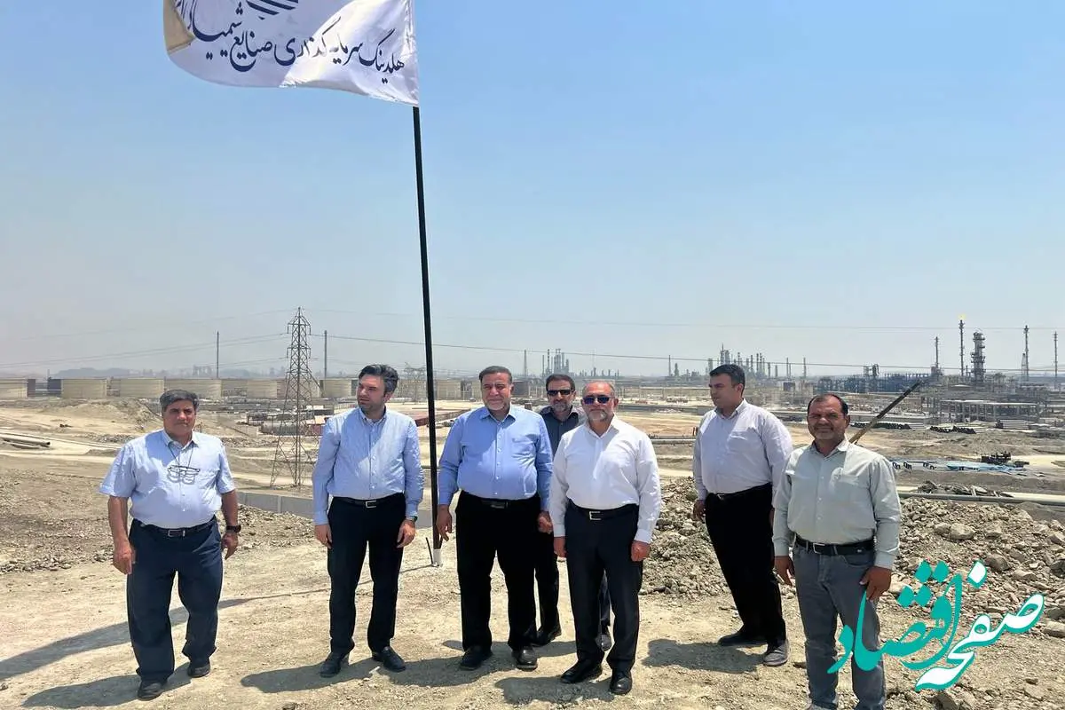 مدیرعامل شرکت سرمایهگذاری صنایع شیمیایی ایران از طرح تولیدآلکیل بنزن خطی (LAB) با فناوری (DETAL) در استان هرمزگان بازدید کرد