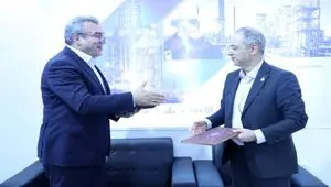 امضای تفاهم‌نامه همکاری میان بانک سینا و شرکت نفت لاوان