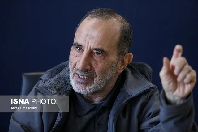 برای زمین‌گیر کردن کشور، پول ملی هدف گرفته شده است