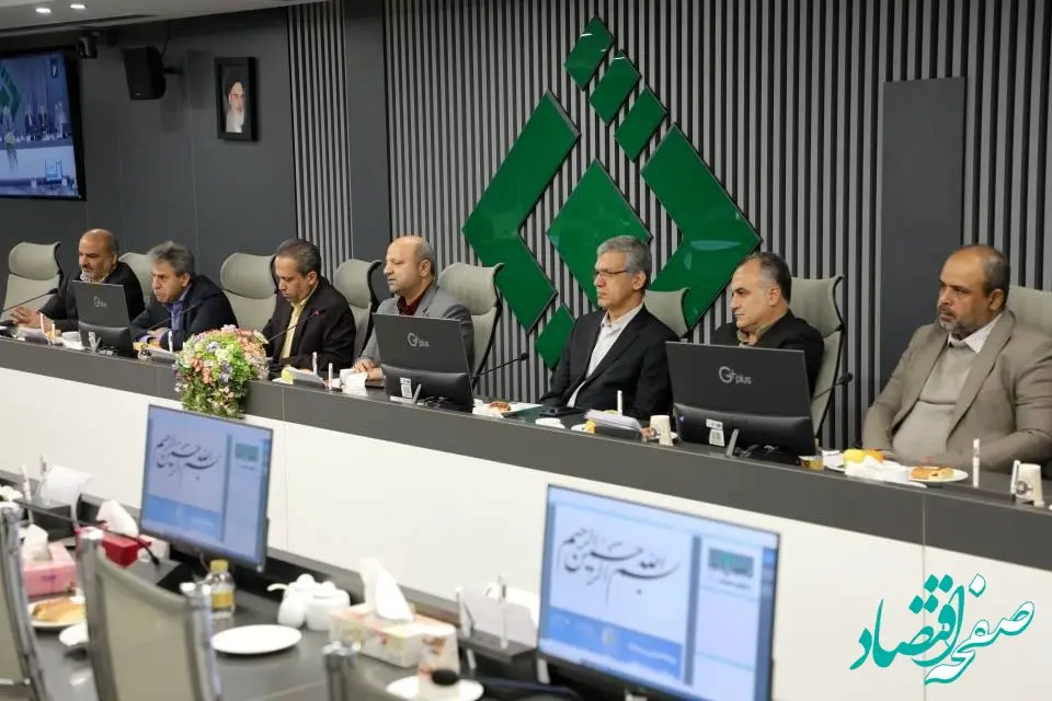 پنل تخصصی «چالش‌های نظام ارتباطی صنعت بیمه کشور» در پژوهشکده بیمه برگزار شد ‌