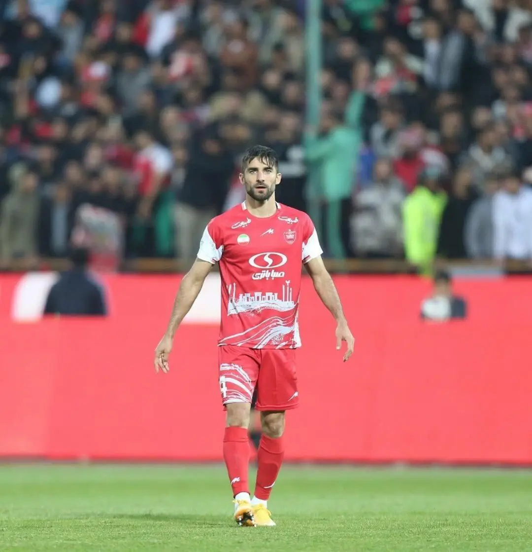 پرسپولیسی ها بخوانند | این مدافع ستاره از پرسپولیس جدا شد!