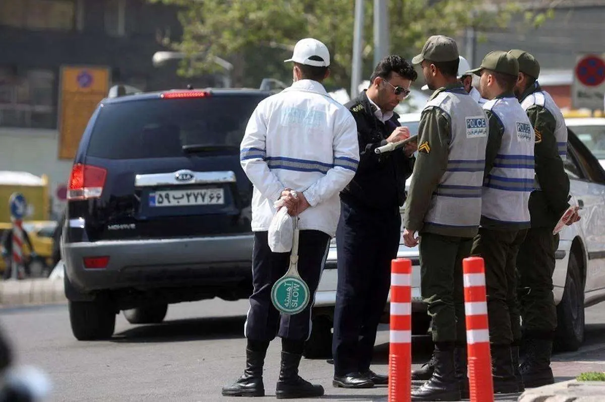 برخورد قاطع با توقف‌های غیرمجاز در تهران | ۳۳۰۰ خودرو راهی پارکینگ شدند