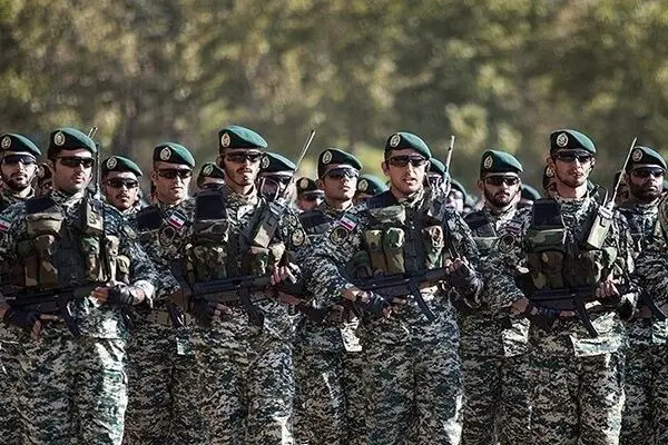  تحرکات دشمن در مرزها لحظه‌به‌لحظه رصد می‌شود