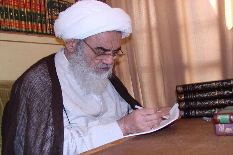 آیت الله مظاهری: رسالت مجلس خبرگان رهبری رسالتی سرنوشت ساز و بسیار سنگین است