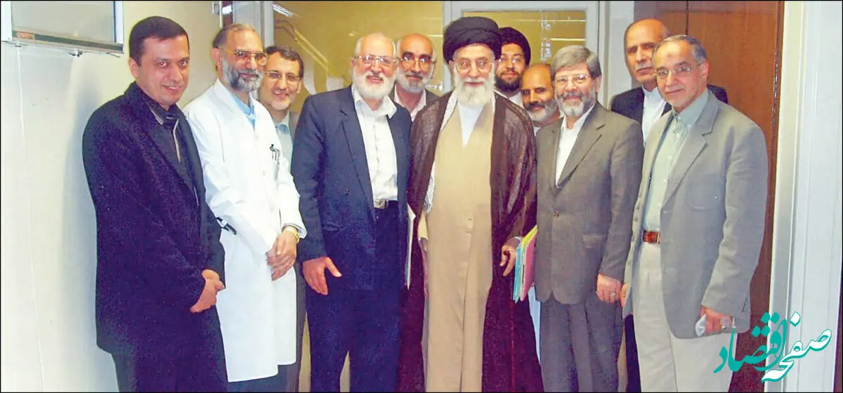 از ماجرای عمل جراحی رهبر انقلاب بدون بیهوشی عمومی تا ماجرای هدیه عبای گران قیمت به رهبری