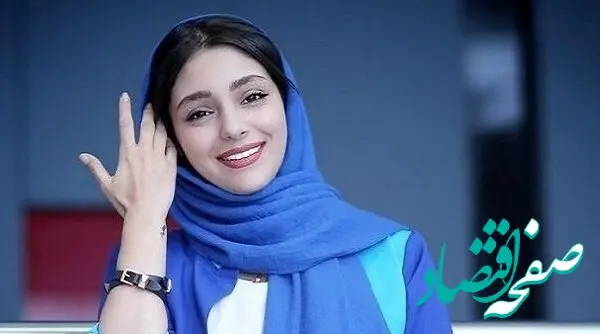 عکس هستی مهدوی فر و سگش به مناسبت سال نوی میلادی