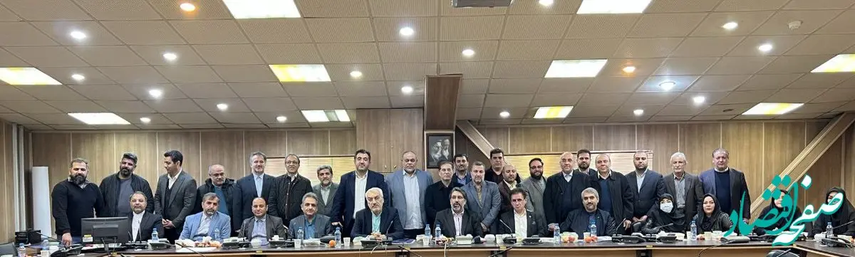 نشست ماهانه شورای مرکزی، معاونین و مشاورین جمعیت جوانان انقلاب اسلامی برگزار شد