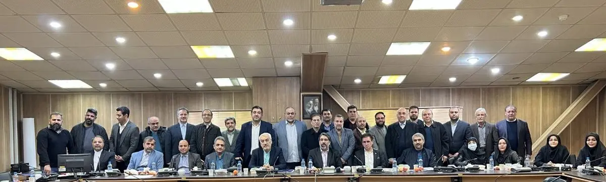 نشست ماهانه شورای مرکزی، معاونین و مشاورین جمعیت جوانان انقلاب اسلامی برگزار شد