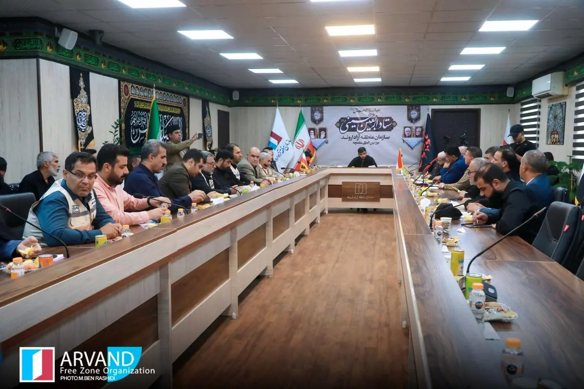 نشست مشترک ستاد اربعین و مسئولان استان بصره عراق در مرز شلمچه