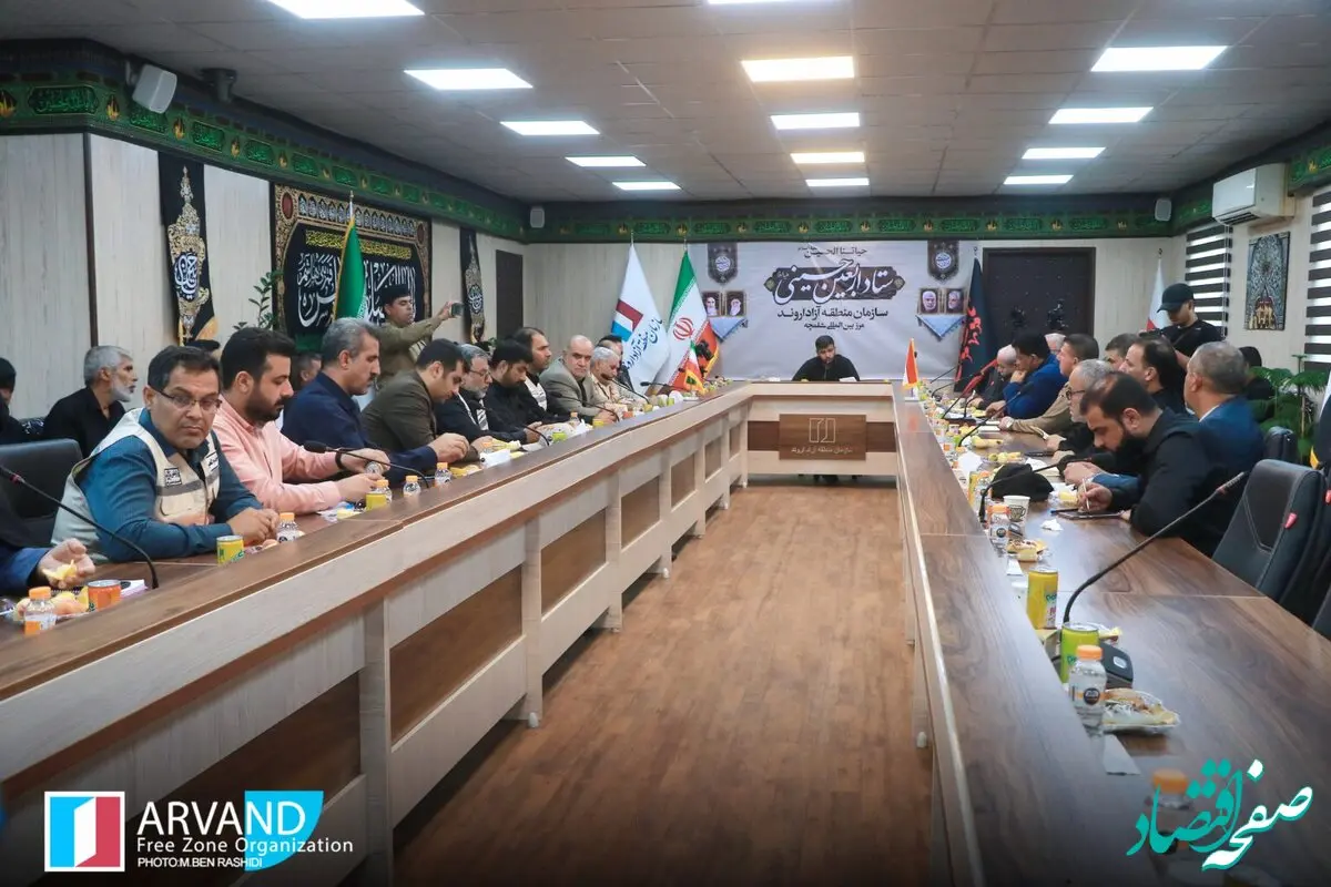 نشست مشترک ستاد اربعین و مسئولان استان بصره عراق در مرز شلمچه