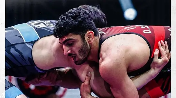 درخشش دانیال سهرابی در مسابقات کشتی فرنگی قهرمانی آسیا