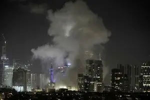 آیا میان ایران و اسرائیل آتش بس می شود؟ / تلاش ترامپ برای بیرون کشیدن پای خود از میدان نبرد
