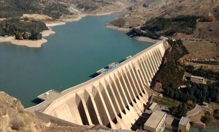 ۷۰ درصد شالیزارهای گیلان در گرو سدی با مدیریت بیرون از استان | زنگ خطر امنیت غذایی به صدا درآمد