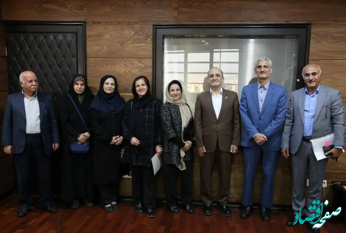 صیانت و حفظ شان بازنشستگان، با رویکردهای نوینی مانند واحد مددکاری بیمه ای توسعه یابد