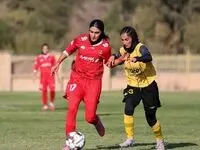 غوغای پرسپولیس در نقل و انتقالات فوتبال زنان امروز دوشنبه ۵ مرداد ۱۴۰۵ 