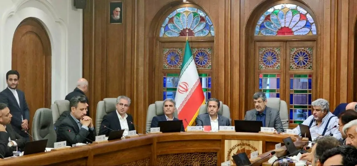 صنایع استان؛ ناترازی های انرژی را جهت طرح در هیات دولت گزارش کنند/ دعوت از فعالان اقتصادی یزد برای حضور در اکسپو 1404