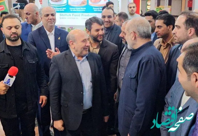 وزیر کشور: سرمایه گذاری های حوزه کشاورزی منطقه آزاد ماکو چشمگیر است