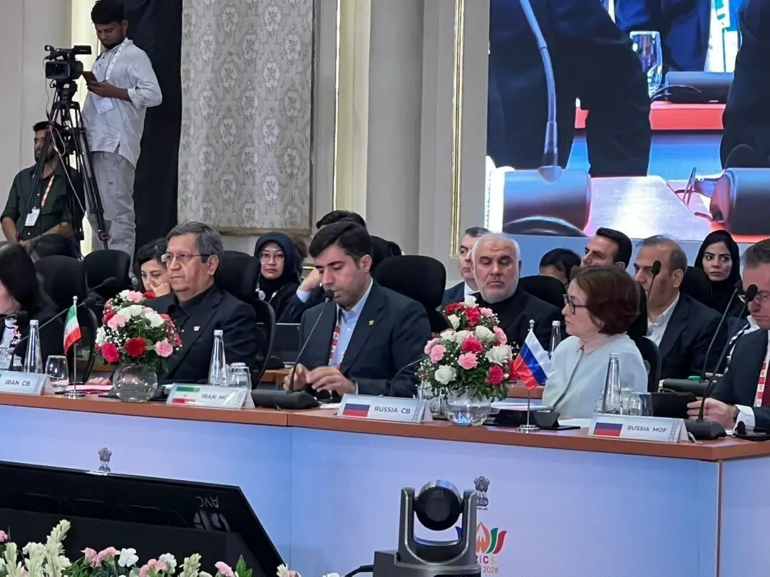 همتی بر ضرورت ایجاد کریدور مالی مستقل بریکس تاکید کرد
