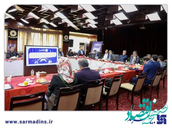  نشست هم‌اندیشی مدیرعامل و معاونین بیمه سرمد با نمایندگان و شبکه فروش استان خوزستان برگزار شد