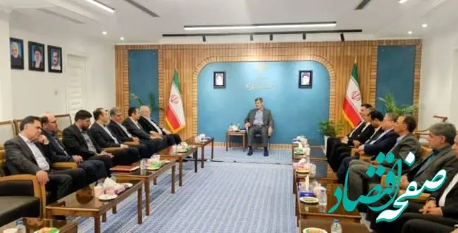 توسعه زیرساخت معادن یزد در شمار برنامه های ایمیدرو/ استاندار: احداث نیروگاه خورشیدی و تامین آب؛ پیش نیاز توسعه صنایع یزد