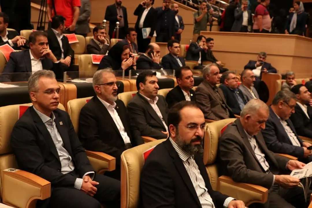 حضور مدیرعامل و اعضای هیات مدیره بانک صنعت و معدن در دهمین نمایشگاه بین‌المللی بورس، بانک و بیمه و بازدید از غرفه های مختلف