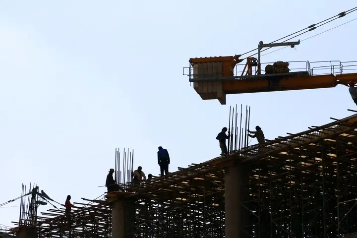 توسعه پوشش بیمهاجتماعی به کارگران ساختمانی و رانندگان پس از پیروزی انقلاب اسلامی
