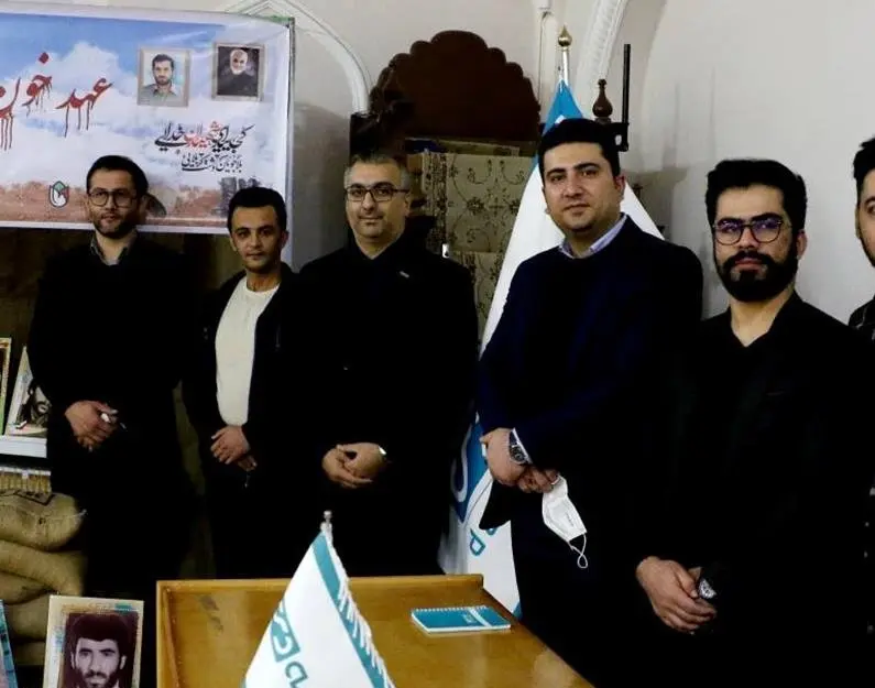 «میز خدمت» بیمه دی در مصلی شهر اردبیل