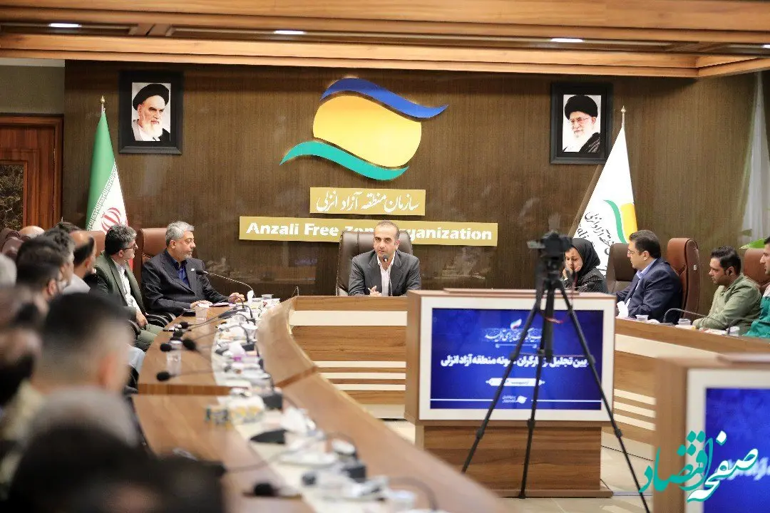 افتخار می‌کنیم که در خدمت کارگران و کارمندان زحمت‌کش هستیم