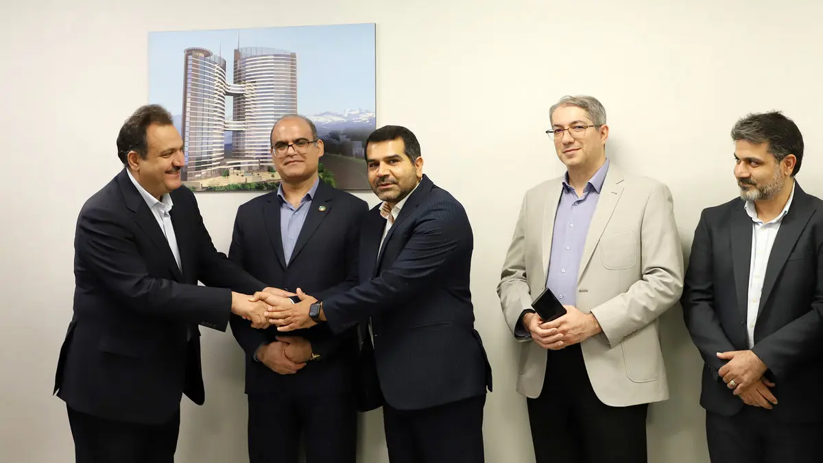 مراسم تودیع و معارفه مدیرعامل شرکت ساختمان بیمه ایران برگزار شد