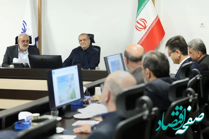 پزشکیان در وزارت نیرو: آب و انرژی مسئله امنیت ملی است