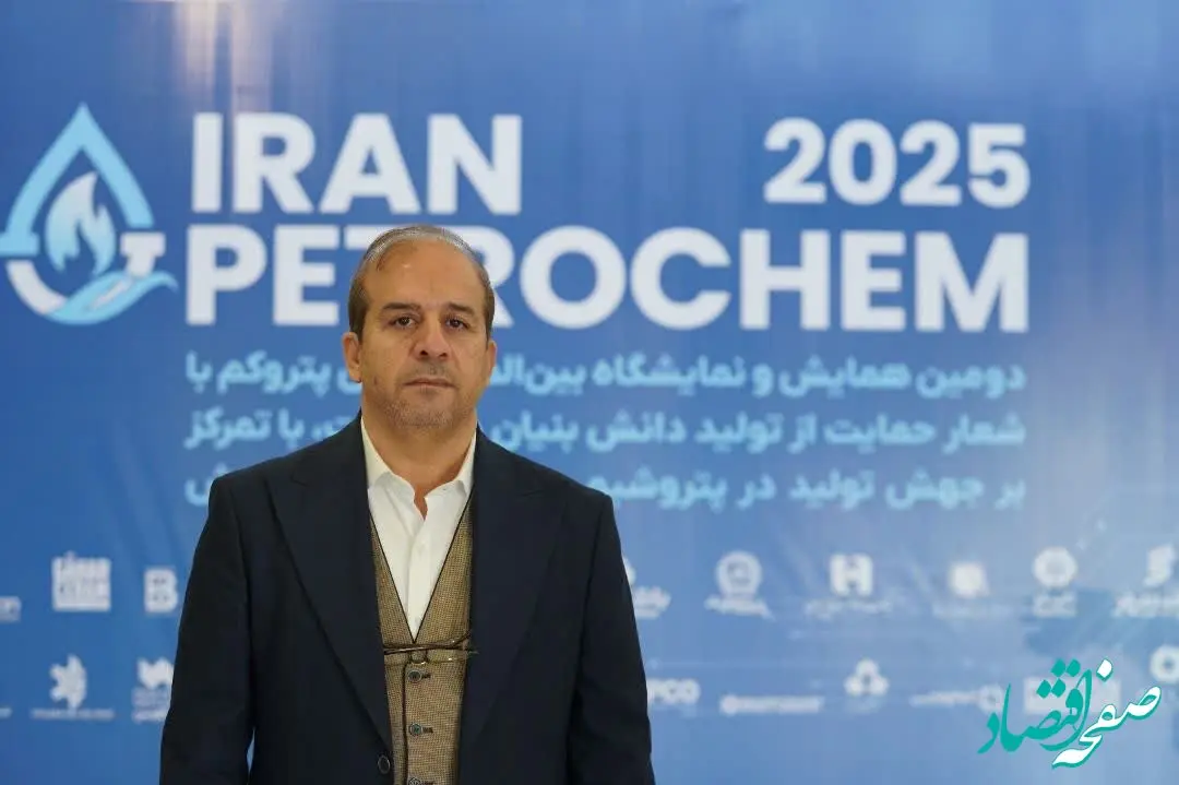تعاملات پتروشیمی‌ها در پتروکم موجب رونق هرچه بیشتر اقتصاد دانش‌بنیان می‌شود