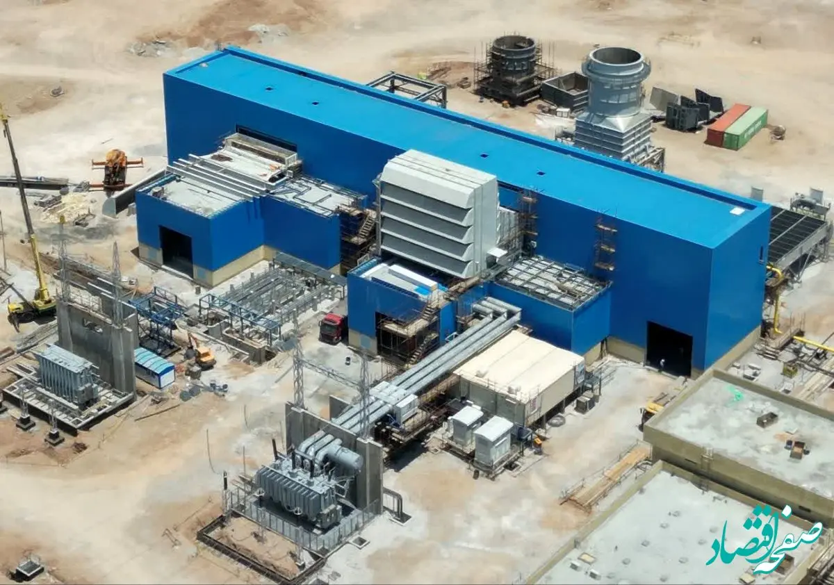 سنکرون فاز ۱ نیروگاه سیکل ترکیبی جدید چادرملو به شبکه سراسری برق کشور با راهبری ایمیدرو