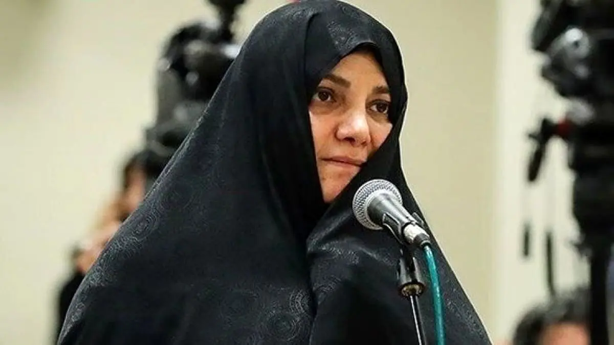 متواری شدن شبنم نعمت زاده کذب محض است / این محکوم اقتصادی در زندان اوین است