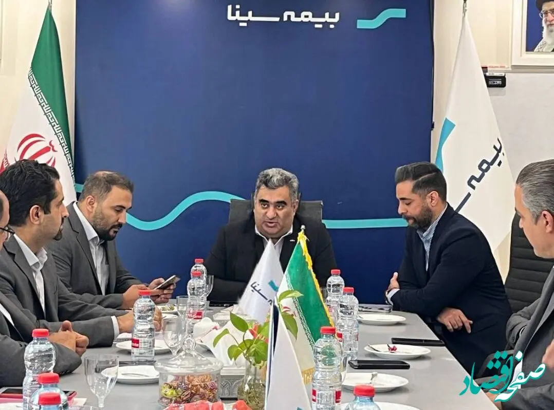 حضور سرپرست بیمه سینا در شعبه اصفهان