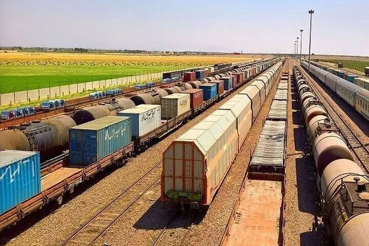 توسعه کریدورهای جایگزین؛ راهبرد ایران برای عبور از ناامنی‌های دریایی