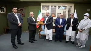 آیین تودیع و معارفه روسای سابق و جدید دفتر نمایندگی وزارت امورخارجه برگزار شد