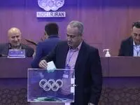 اتهام جنجالی عضو هیئت مدیره پرسپولیس به فدراسیون / سازمان لیگ مهندسی می کند که یک تیم 
صدرنشین شود !