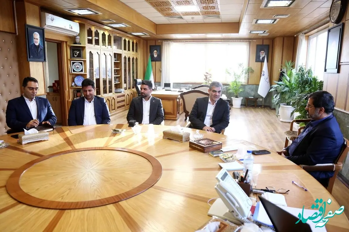 گسترش خدمات قرض‌الحسنه اقتصاد مردمی را تقویت می‌کند