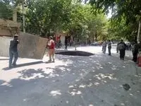 نشت فاضلاب در اصفهان حفره‌ای به عمق پنج متر ایجاد کرد