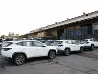 فروش خودروها با نرخ دلار بالای ۳۰۰ هزار تومان! | کاهش قیمت کدام مدل‌ها حتمی است؟ | با دلار گران، آینده قیمت خودروها چه می‌شود؟ 