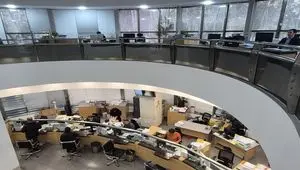 شکوهِ مسئولیت‌پذیری؛ وقتی "خدمت" با تمامِ ظرفیت در شعب کشیک معنا می‌یابد؛ میزبانیِ گرمِ شعب کشیک از مشتریانِ بانک صنعت و معدن