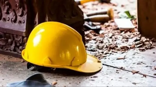 بخشنامه تعطیلی رسمی ۷ روزه شهادت رهبر انقلاب ایران شامل کارگران بخش خصوصی هم می شود