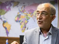 طوفان متفاوت حسین علایی به حادثه تکان دهنده در بازداشتگاه لاهیجان / مامور پلیس به من گفت... 