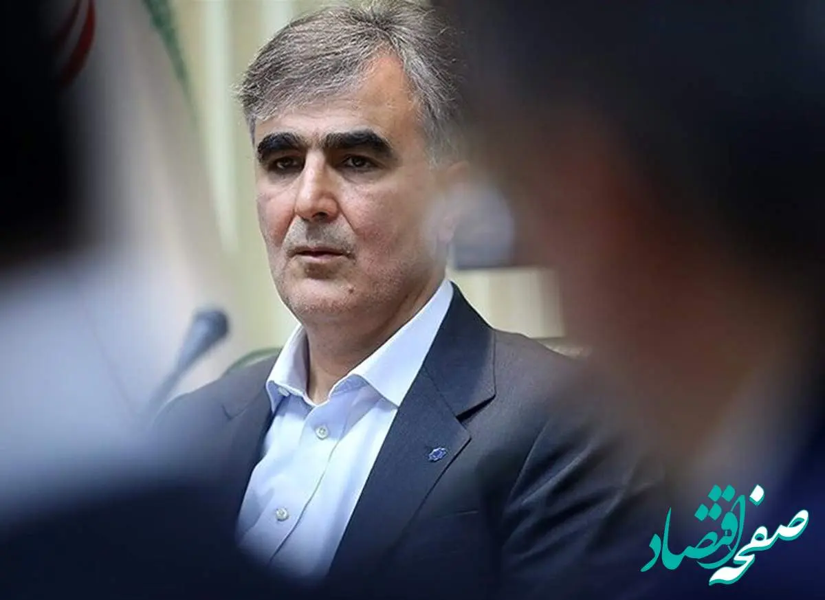 پیش بینی فرزین درباره نرخ دلار در سال ۱۴۰۴ / تأثیر این نرخ بر تورم چگونه خواهد بود؟