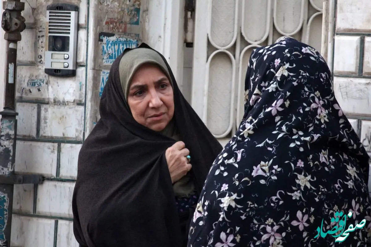 تجلیل از مهری آل آقا در حاشیه اکران نذر بی بی 