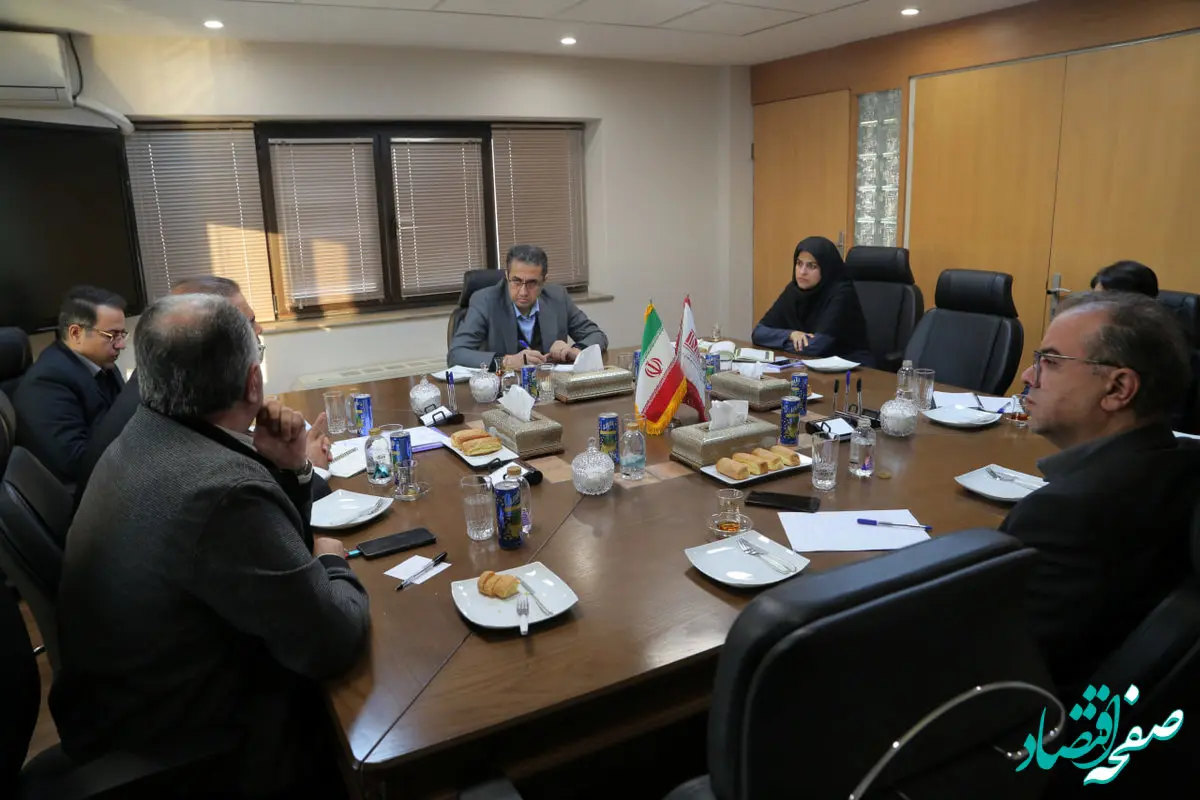 همکاری ایمیدرو و وزارت علوم با هدف رفع نیازهای فناورانه معدن و صنایع معدنی بهره گیری از نخبگان داخلی برای ایجاد انگیزه و تحقق اهداف توسعه ای