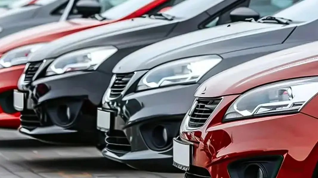 تحلیل آینده بازار خودرو در هفته پایانی مهر 1404: ریسک‌ها و فرصت‌های ثبت‌نام