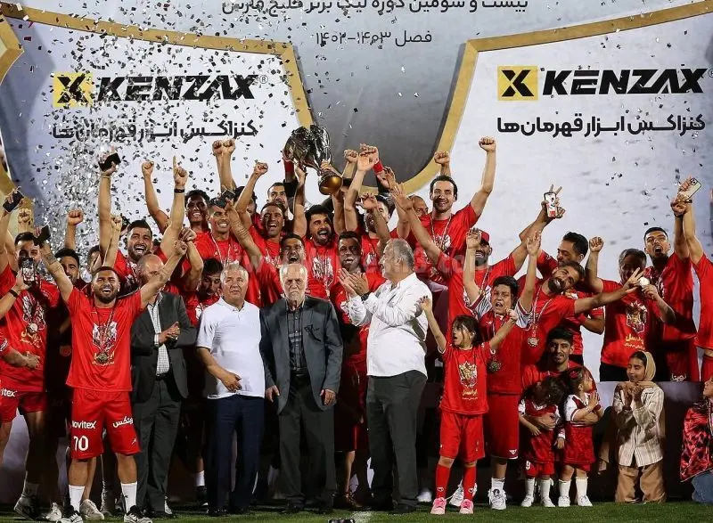 پرسپولیس در فوتبال ایران رکورددار شد/ واکنش‌ها به نهمین قهرمانی پرسپولیس