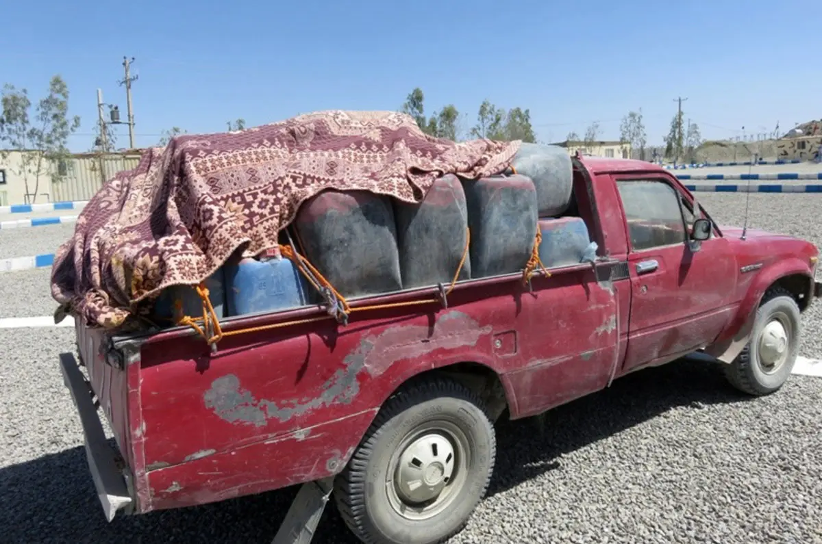 ۲۰ میلیون لیتر قاچاق سوخت روزانه | راز ۲۰ میلیون لیتر قاچاق سوخت؛ فساد پشت پرده یا کمبود شفافیت؟