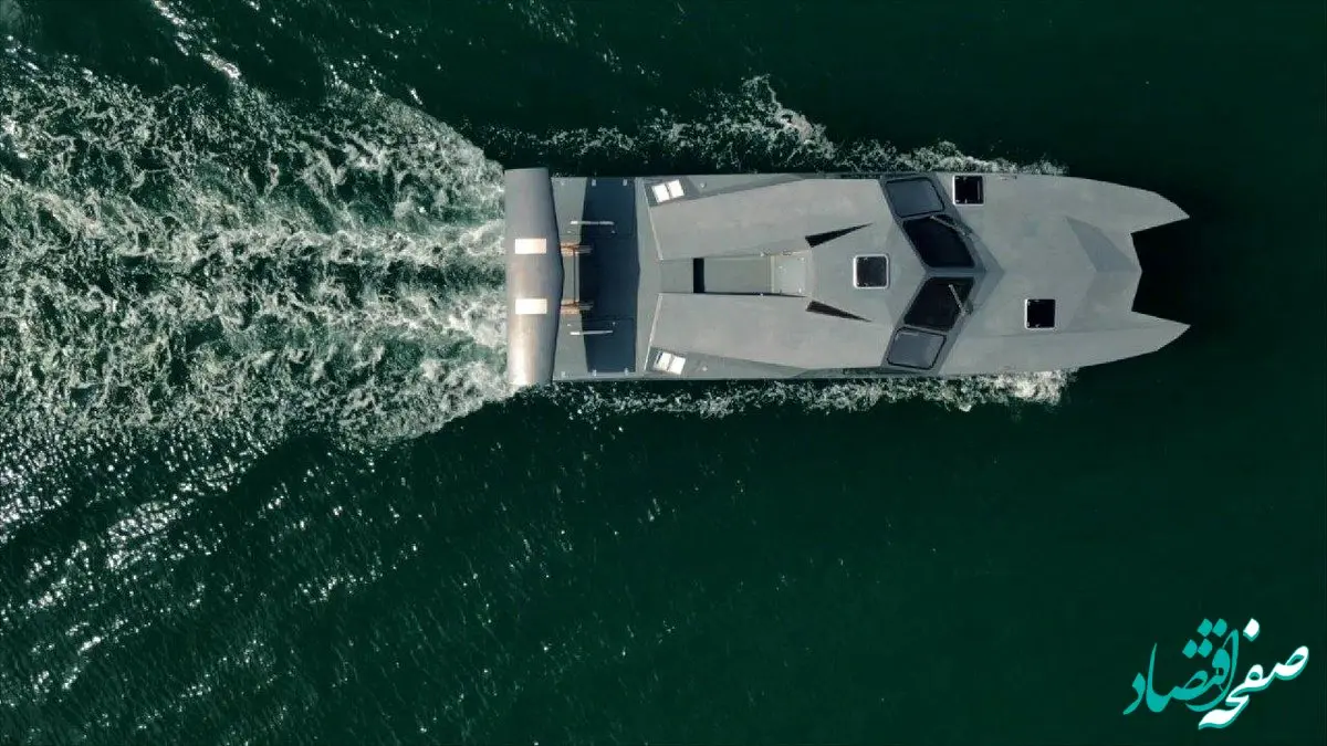 رونمایی از شناور حیدر ۱۱۰ سپاه با سرعت ۱۱۰ نات و قابلیت شلیک موشک‌های کروز